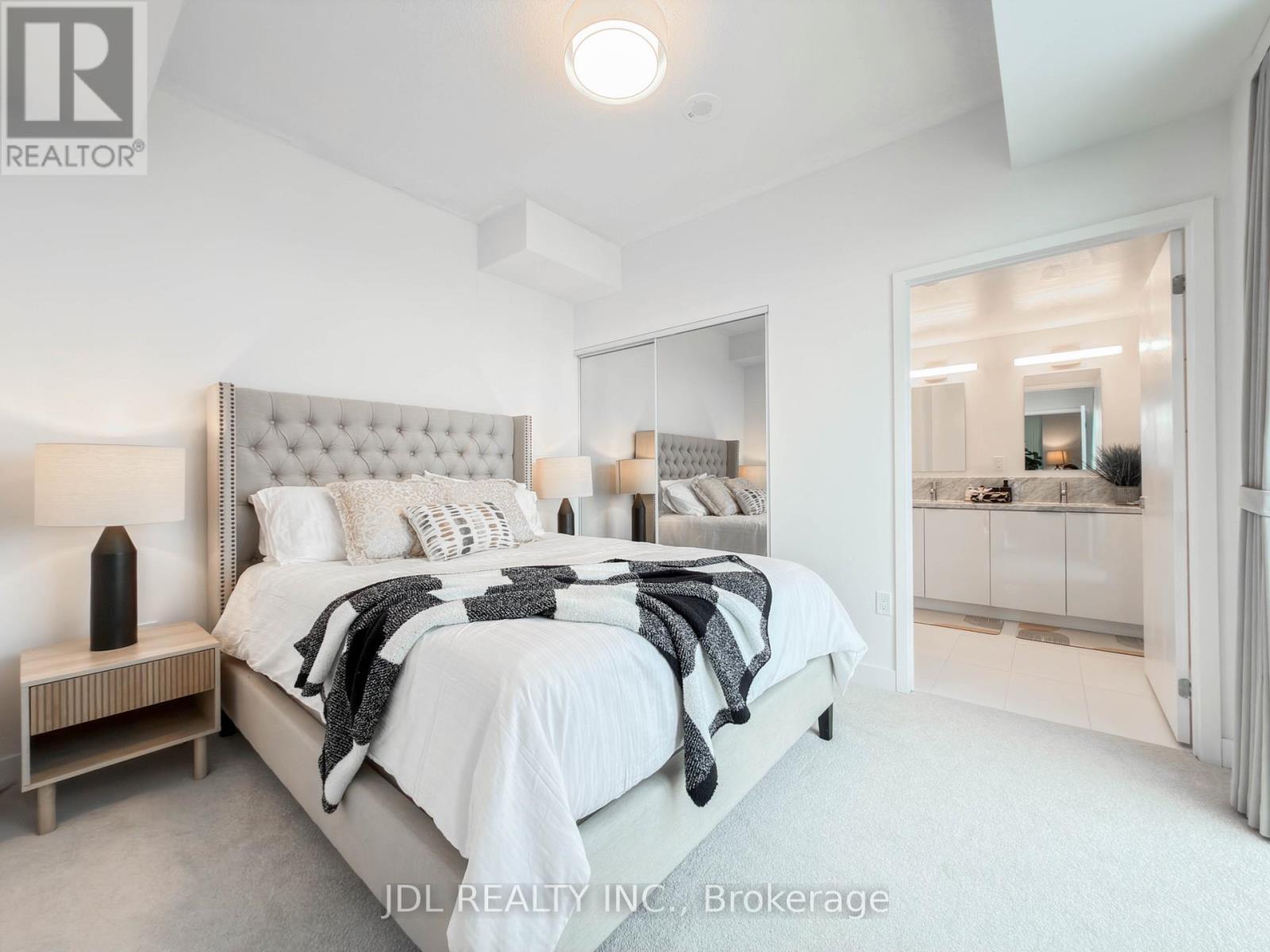 3709 - 238 Simcoe Street, Toronto, Ontario M5T 0E2 - Photo 18 - C12957080