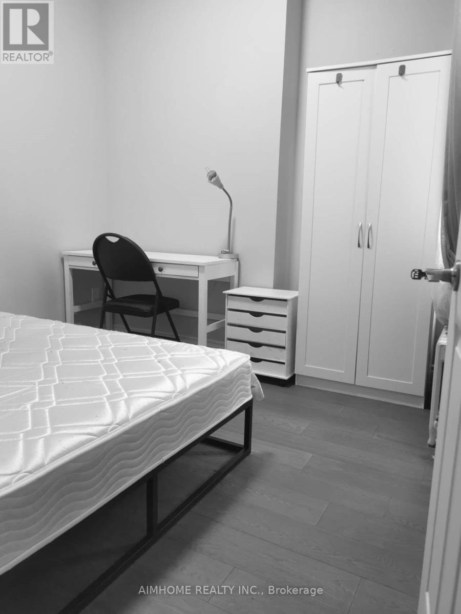 MAIN FL - 253 PALMERSTON AVENUE, Toronto, Ontario