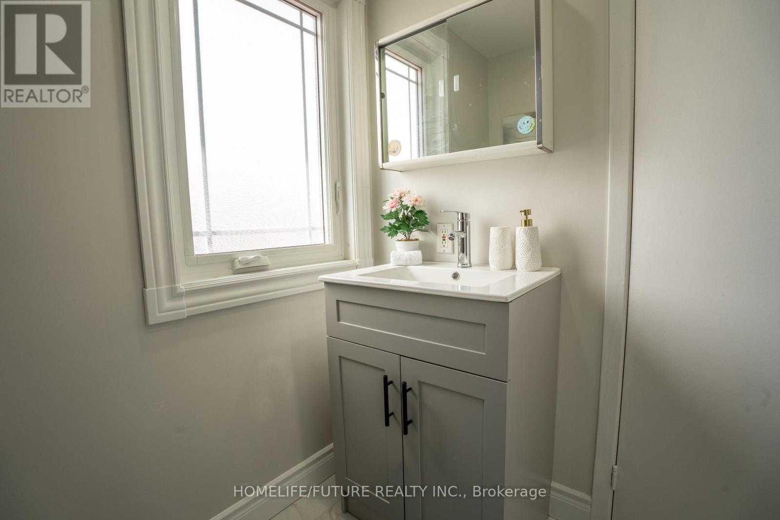 25 Shady Hollow Drive, Toronto, Ontario  M1V 2X3 - Photo 24 - E12957060