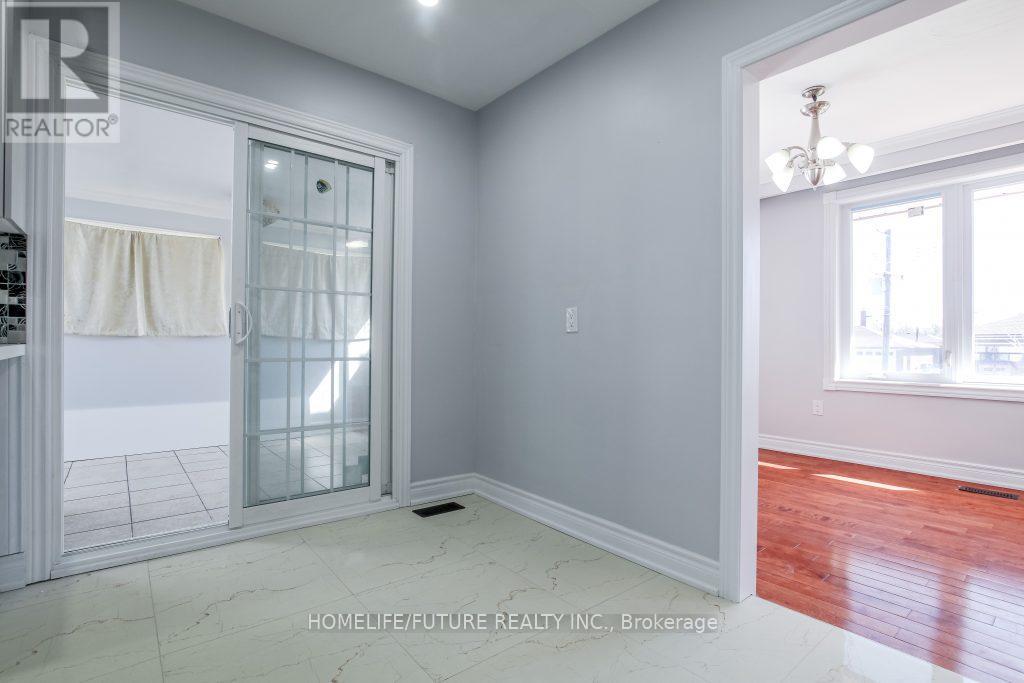 Main - 90 Mountland Drive, Toronto, Ontario  M1G 2P1 - Photo 9 - E12957082