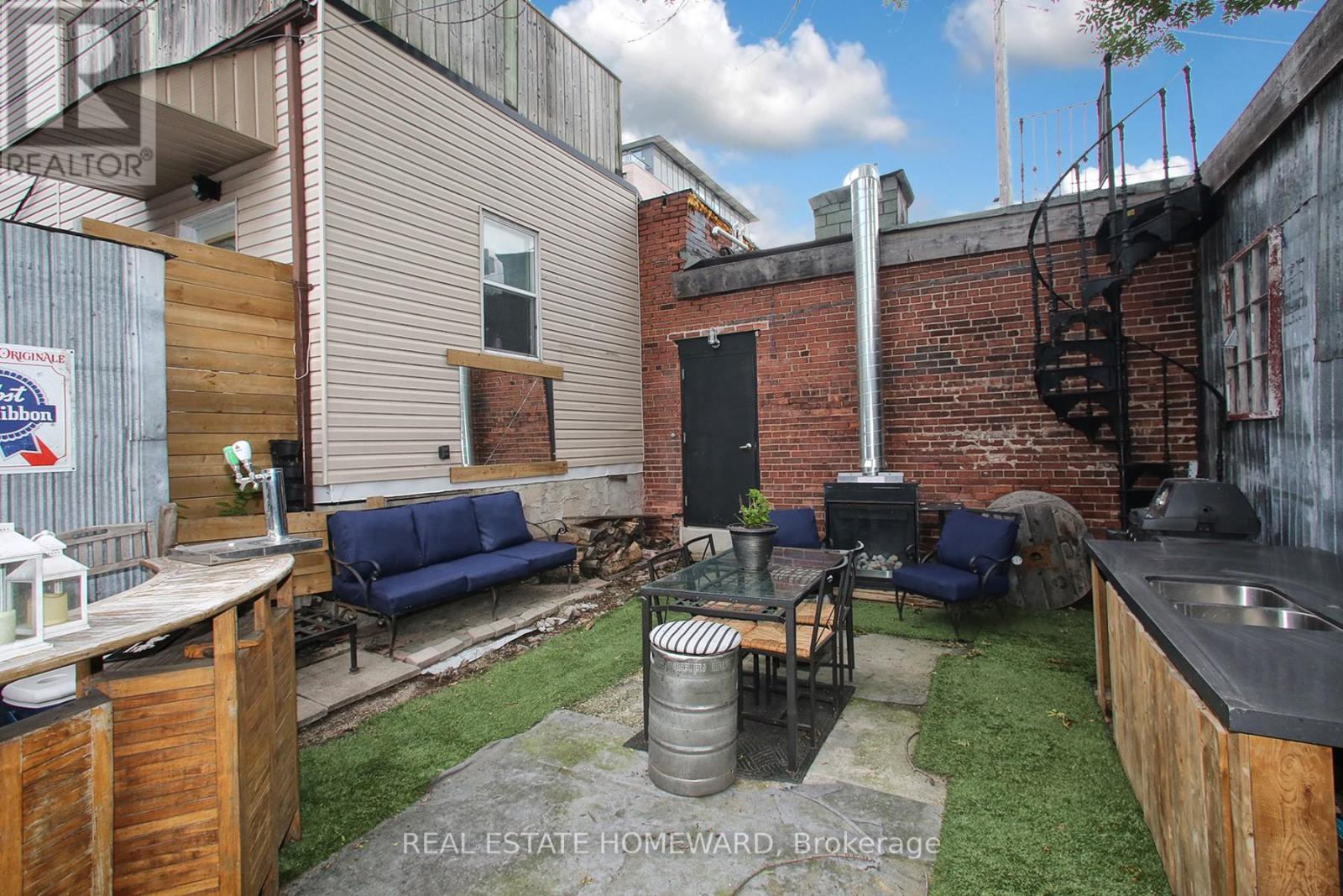 1233 Dundas Street E, Toronto, Ontario  M4M 1S4 - Photo 25 - E12957092