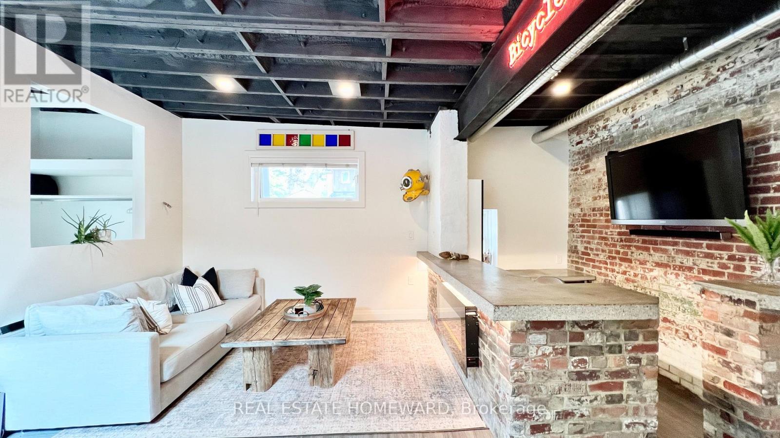 1233 Dundas Street E, Toronto, Ontario  M4M 1S4 - Photo 3 - E12957092