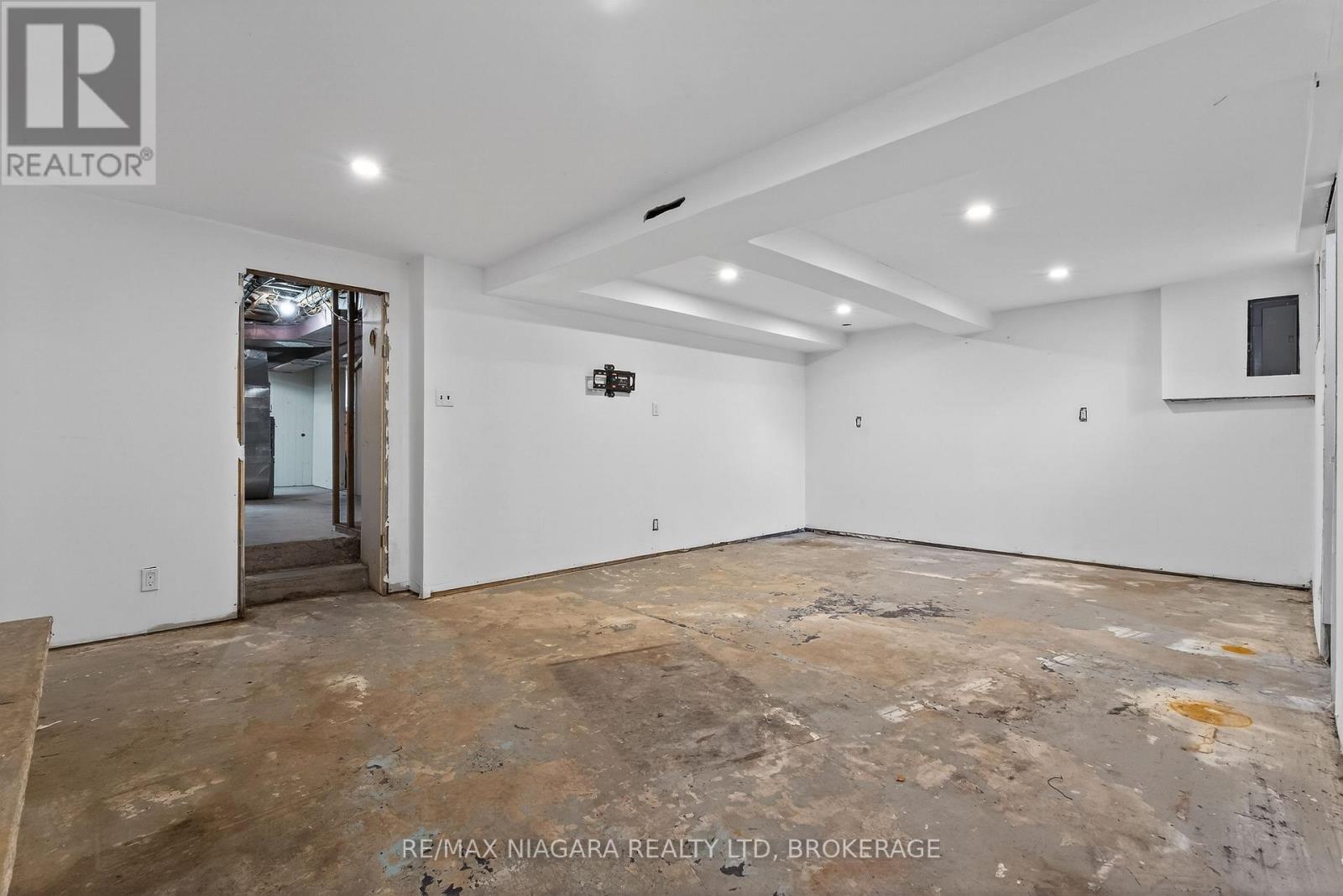 4284 Fly Road, Lincoln, Ontario  L0R 1G0 - Photo 21 - X12957084