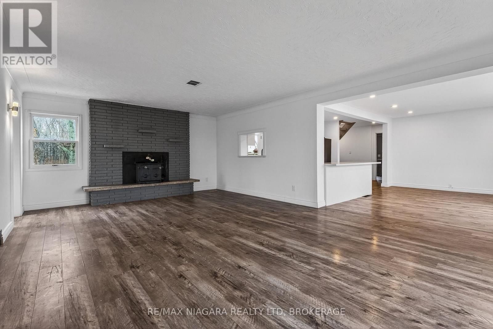 4284 Fly Road, Lincoln, Ontario  L0R 1G0 - Photo 9 - X12957084