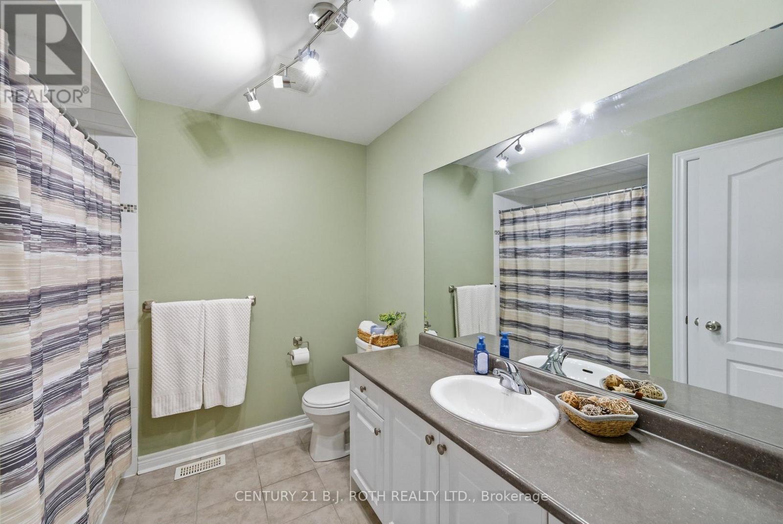 20 Bud Doucette Court, Uxbridge, Ontario  L9P 0E4 - Photo 21 - N12808910