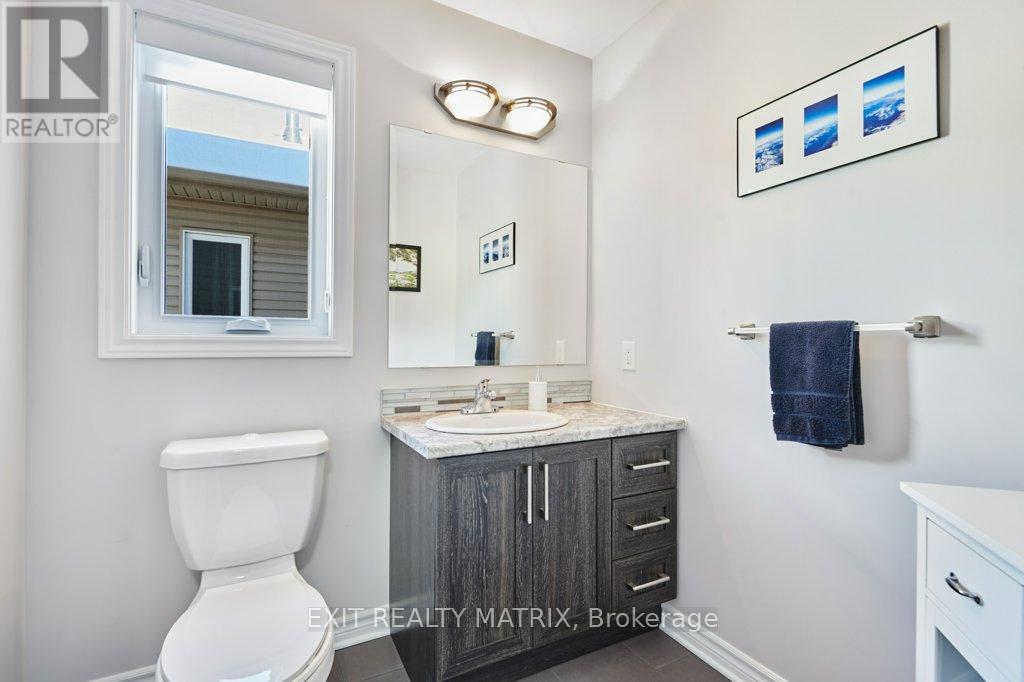 106 Cobblestone Drive, Russell, Ontario  K4R 0B2 - Photo 15 - X12894758