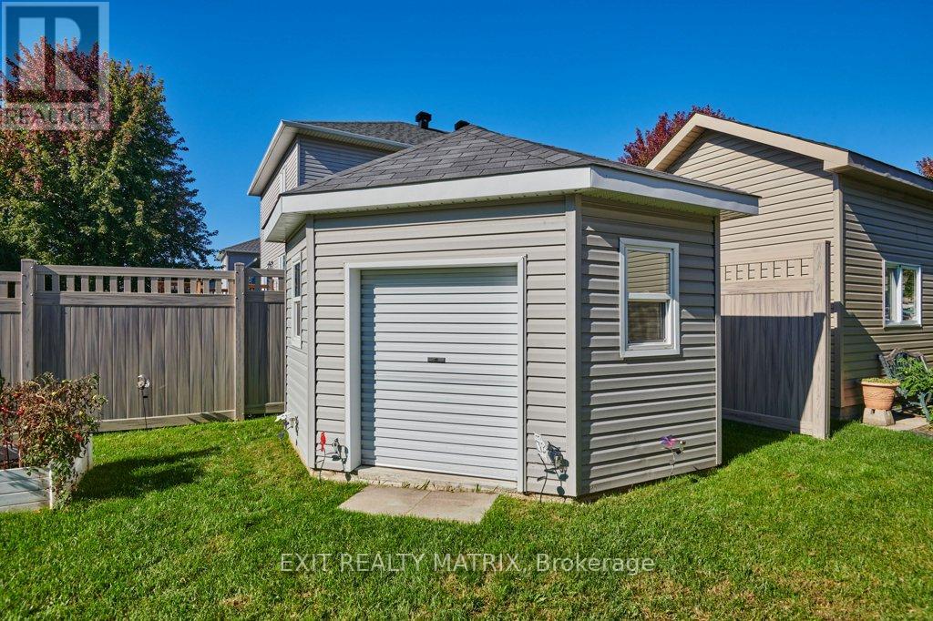 106 Cobblestone Drive, Russell, Ontario  K4R 0B2 - Photo 37 - X12894758