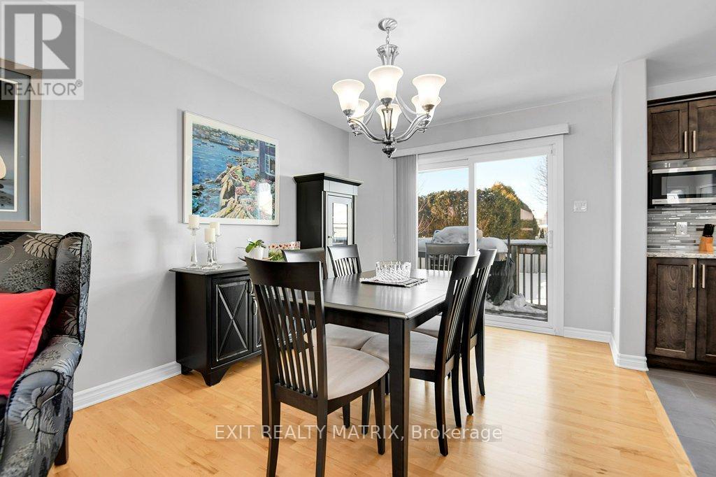 106 Cobblestone Drive, Russell, Ontario  K4R 0B2 - Photo 9 - X12894758