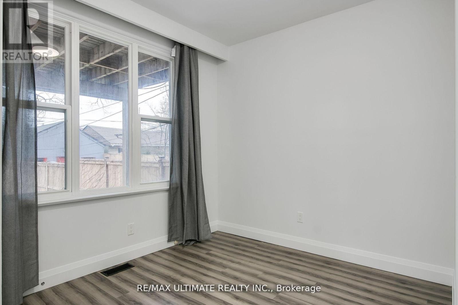 Unit 1 - 528 Runnymede Road, Toronto, Ontario  M6S 2Z7 - Photo 11 - W12957054
