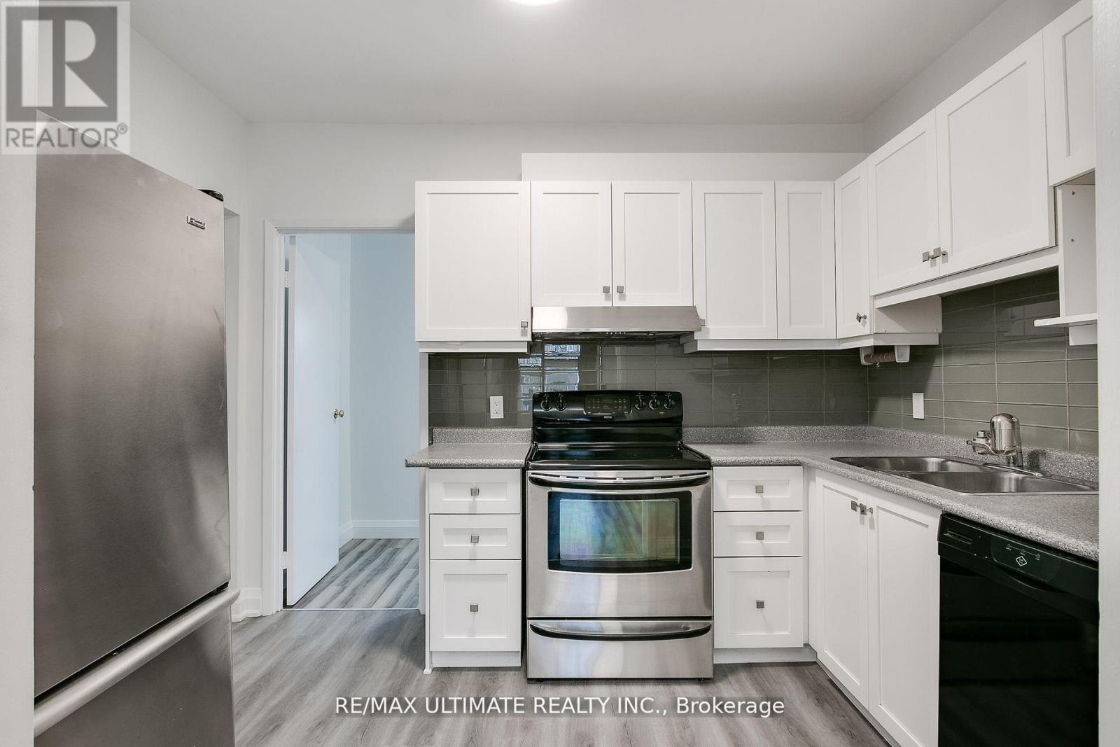 Unit 1 - 528 Runnymede Road, Toronto, Ontario  M6S 2Z7 - Photo 4 - W12957054