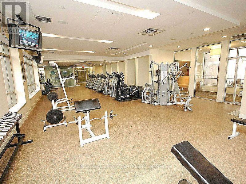 834 - 3888 Duke Of York Blvd Boulevard, Mississauga, Ontario  L5C 1Z5 - Photo 22 - W12957068