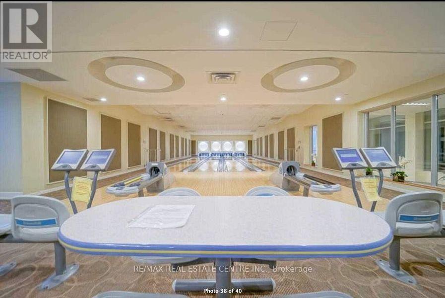 834 - 3888 Duke Of York Blvd Boulevard, Mississauga, Ontario  L5C 1Z5 - Photo 23 - W12957068