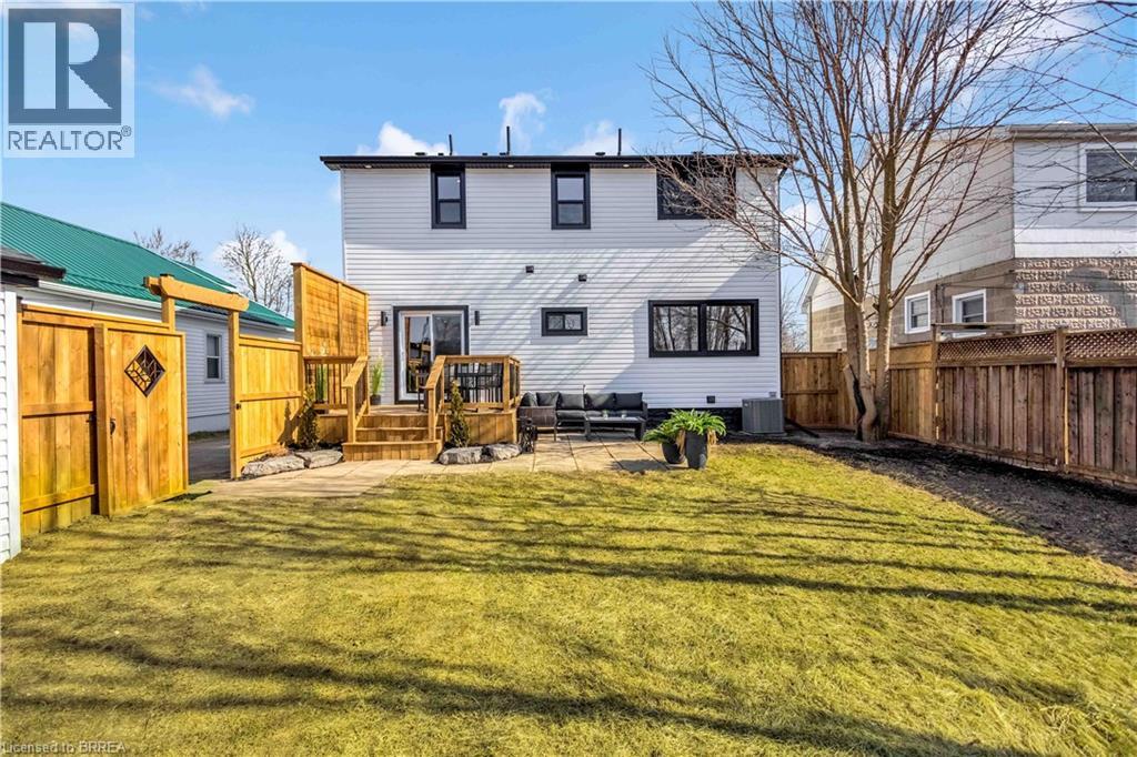 19 Kennedy Street, Brantford, Ontario  N3R 2C7 - Photo 40 - 40813454