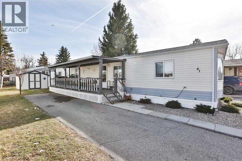 41, 2300 13 Street N, Lethbridge, Alberta  T1M 4E8 - Photo 2 - A2297477