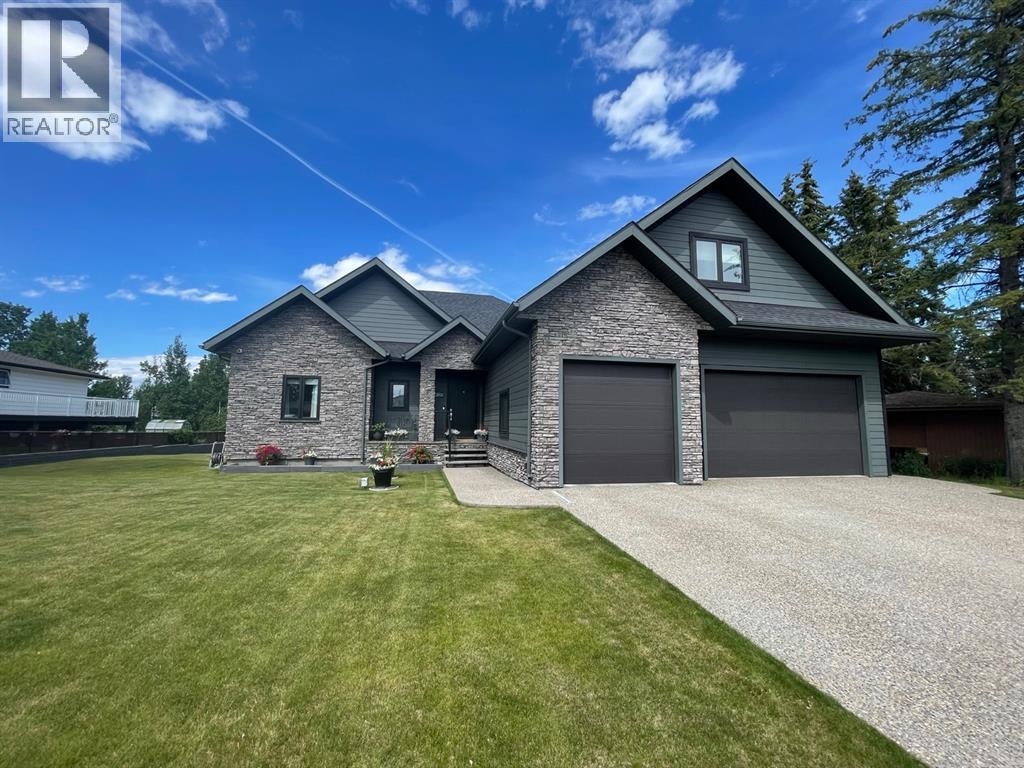 4714 Sakwatamau Drive, Whitecourt, Alberta  T7S 1E1 - Photo 1 - A2296185