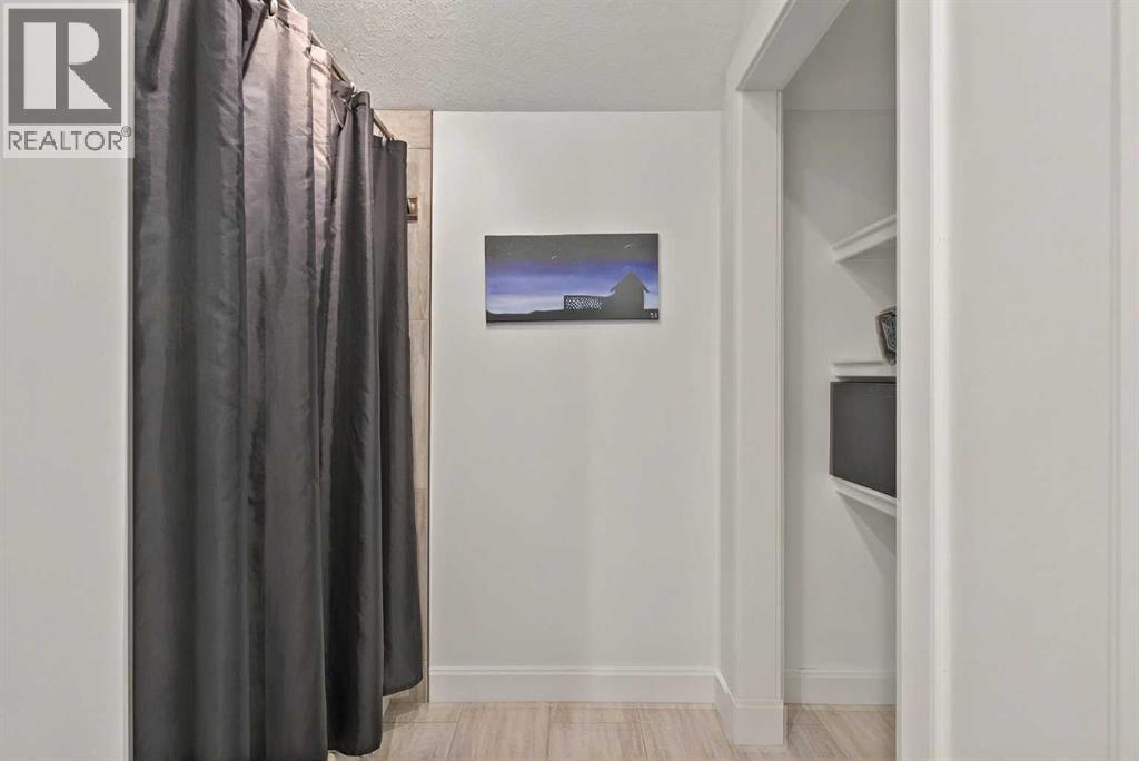 4714 Sakwatamau Drive, Whitecourt, Alberta  T7S 1E1 - Photo 35 - A2296185