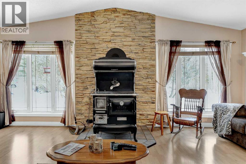 24541 Highway 676, Rural Greenview No. 16, Alberta  T0H 1B0 - Photo 9 - A2292498