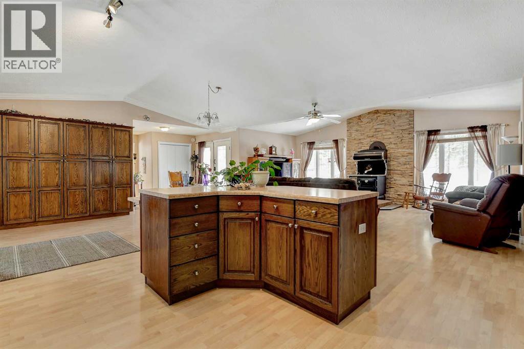 24541 Highway 676, Rural Greenview No. 16, Alberta  T0H 1B0 - Photo 6 - A2292498