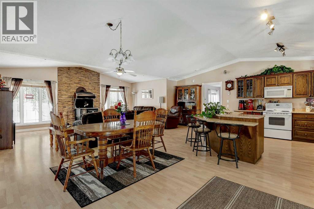 24541 Highway 676, Rural Greenview No. 16, Alberta  T0H 1B0 - Photo 10 - A2292498