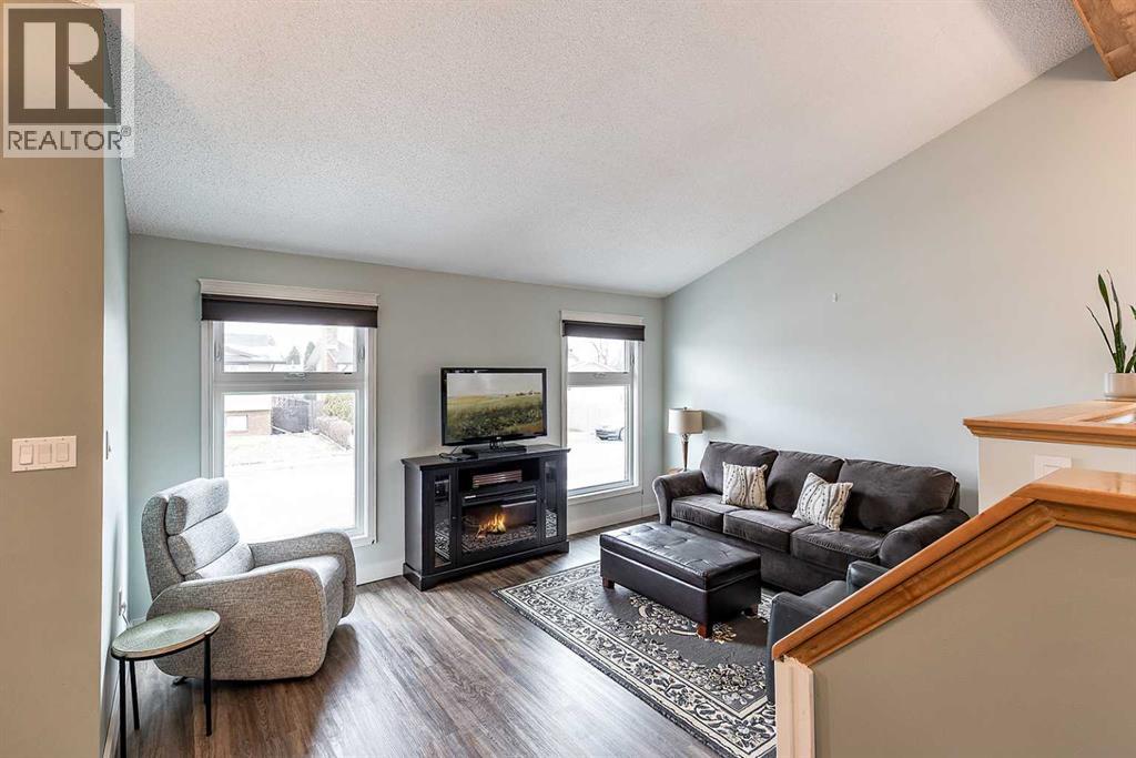 90 Robinson Crescent Se, Medicine Hat, Alberta  T1B 3G3 - Photo 12 - A2297632