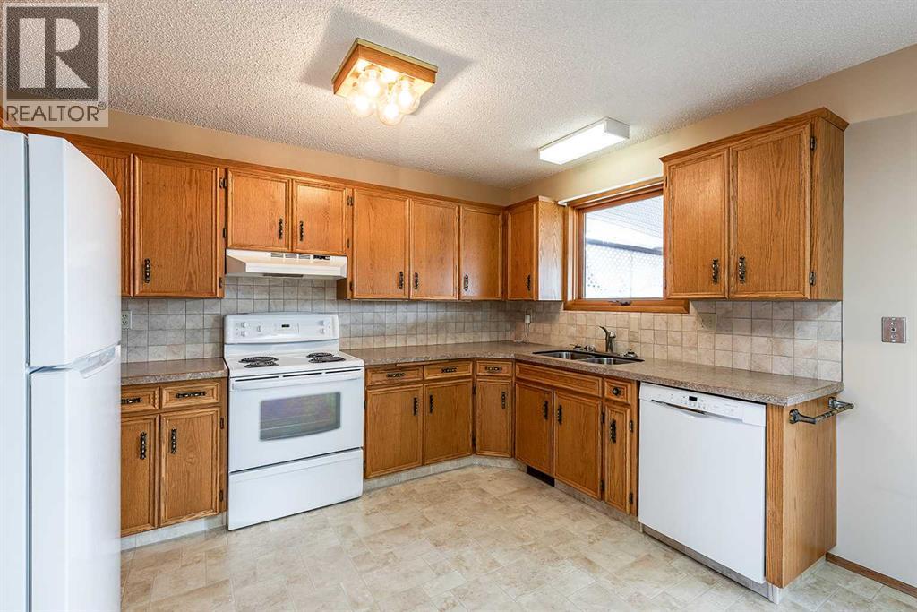 223 Sprague Way Se, Medicine Hat, Alberta  T1B 3L9 - Photo 14 - A2297991