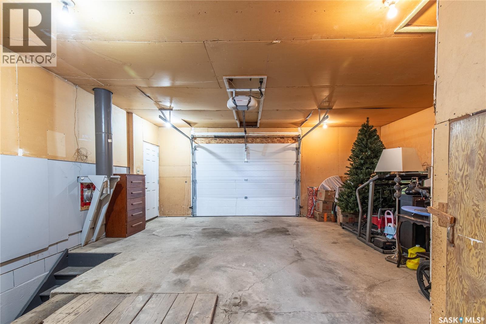 219 Cedar Crescent, Caronport, Saskatchewan  S0H 0S0 - Photo 39 - SK031915