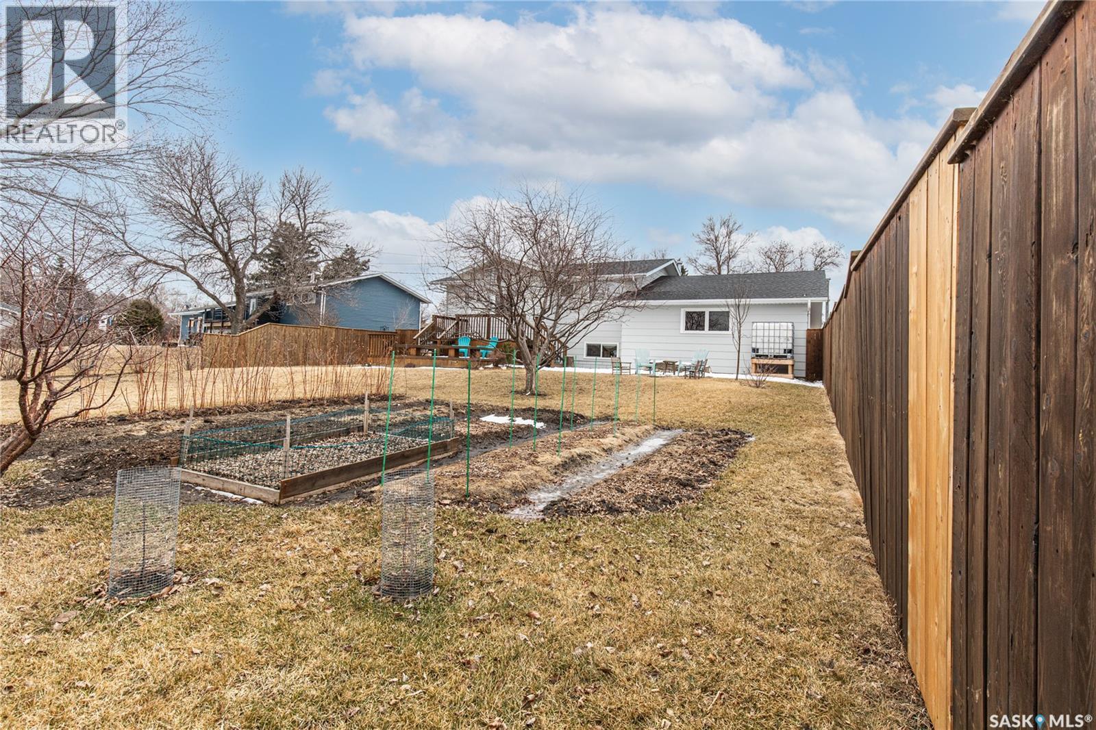 219 Cedar Crescent, Caronport, Saskatchewan  S0H 0S0 - Photo 42 - SK031915