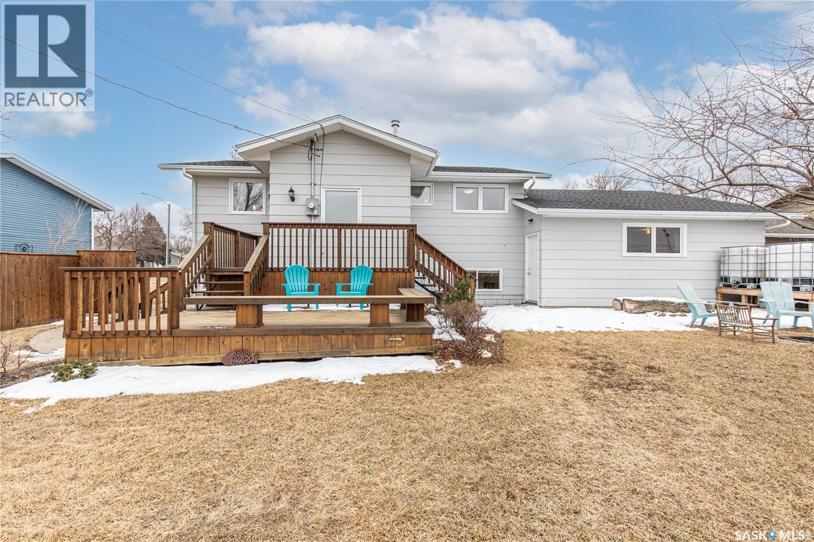 219 Cedar Crescent, Caronport, Saskatchewan  S0H 0S0 - Photo 45 - SK031915