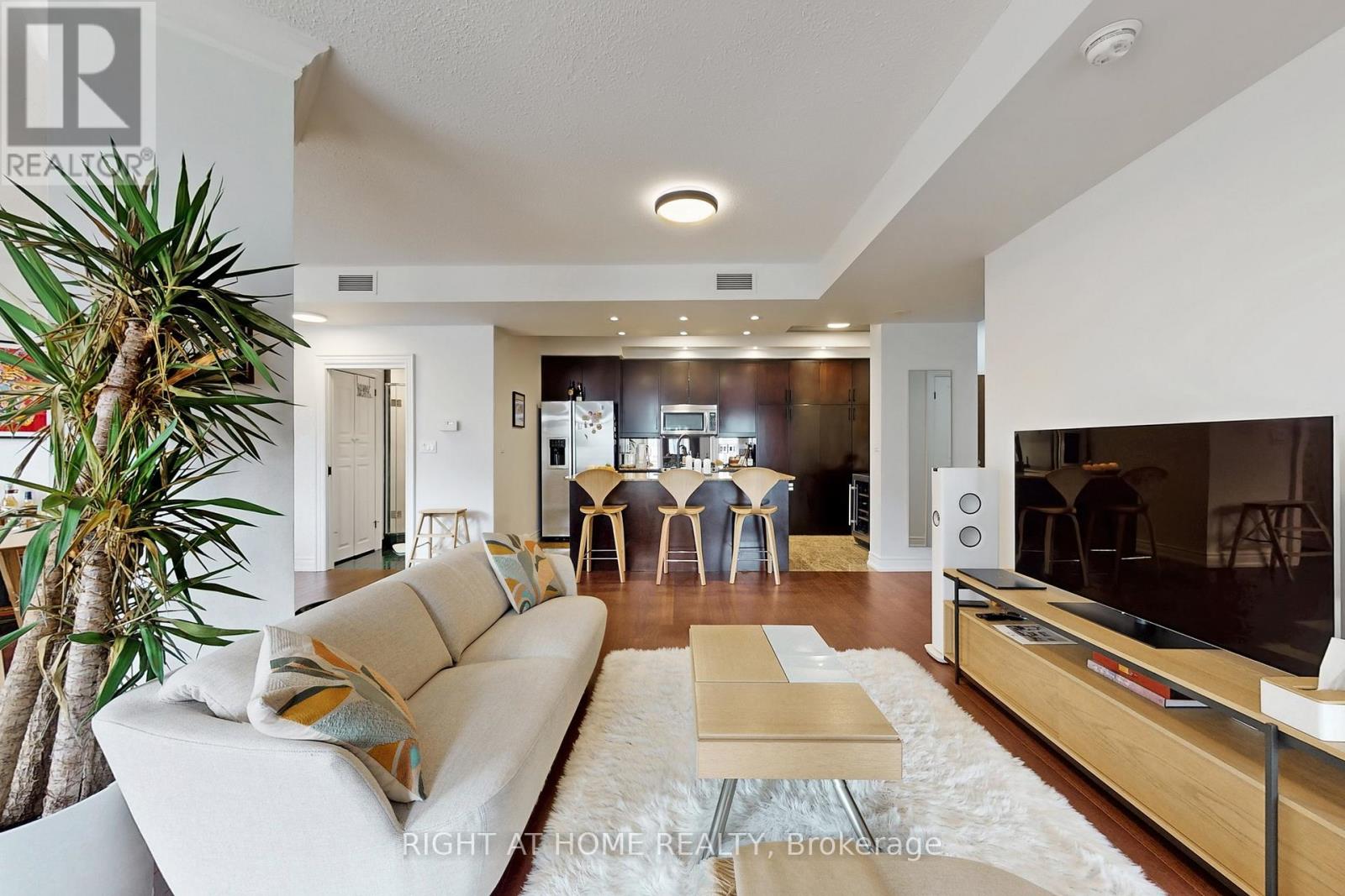 1109 - 100 Hayden Street, Toronto, Ontario  M4Y 3C7 - Photo 13 - C12938950