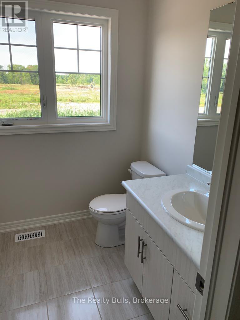 542 Julia Drive, Welland, Ontario L3C 0G7 - Photo 13 - X12955272