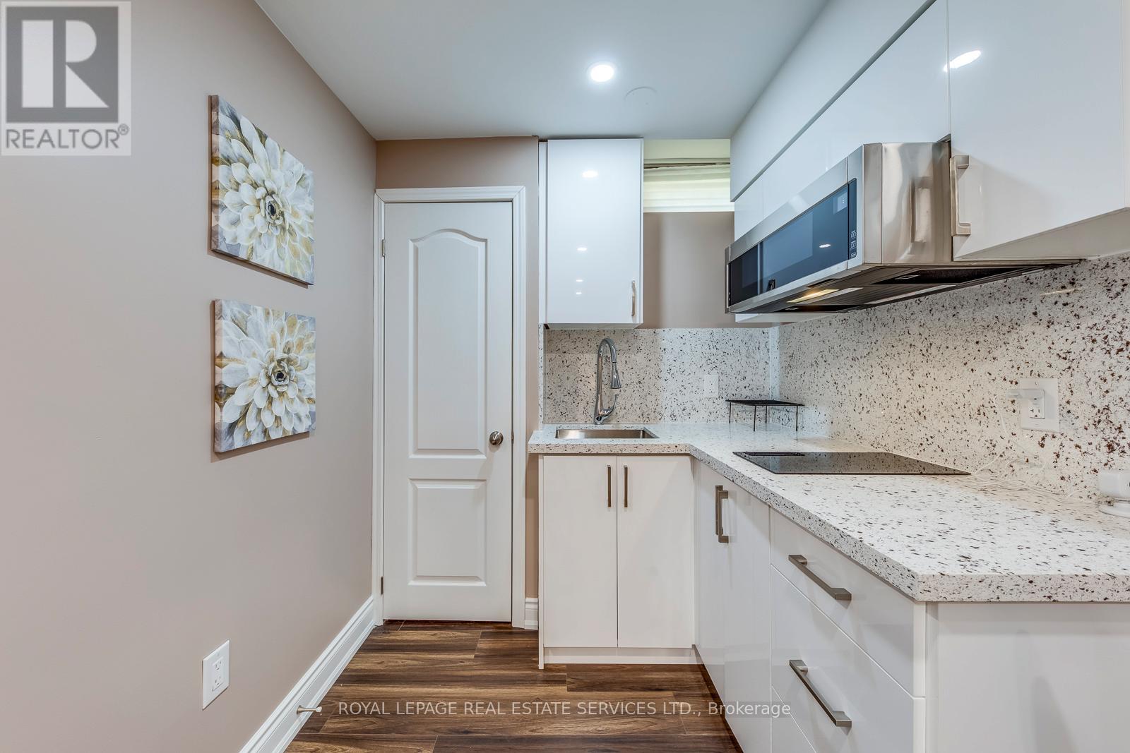 206 Brigadoon Drive, Hamilton (Gourley), Ontario  L9C 0B5 - Photo 37 - X12956946