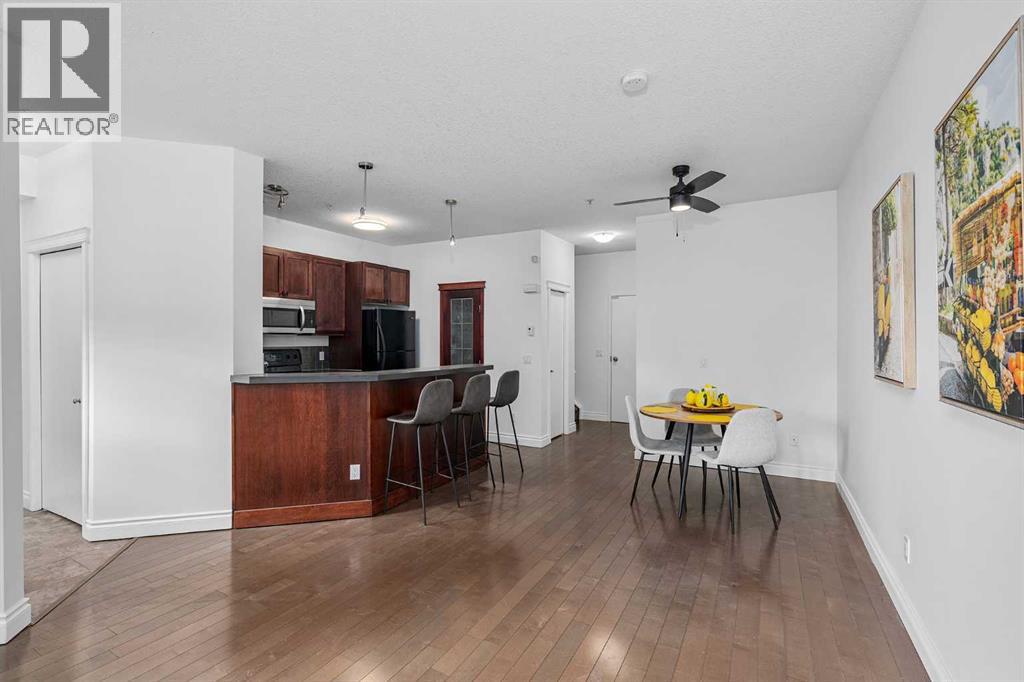 2, 2040 35 Avenue SW, Calgary, Alberta  T2T 2E1 - Photo 2 - A2298856