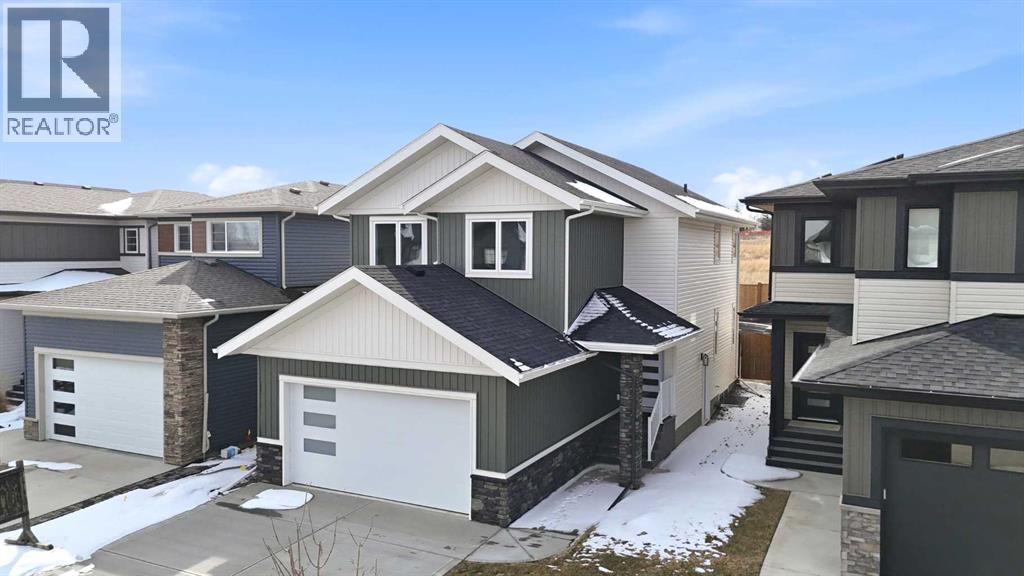 117 Crestview Boulevard, Sylvan Lake, Alberta  T4S 0V8 - Photo 1 - A2273680