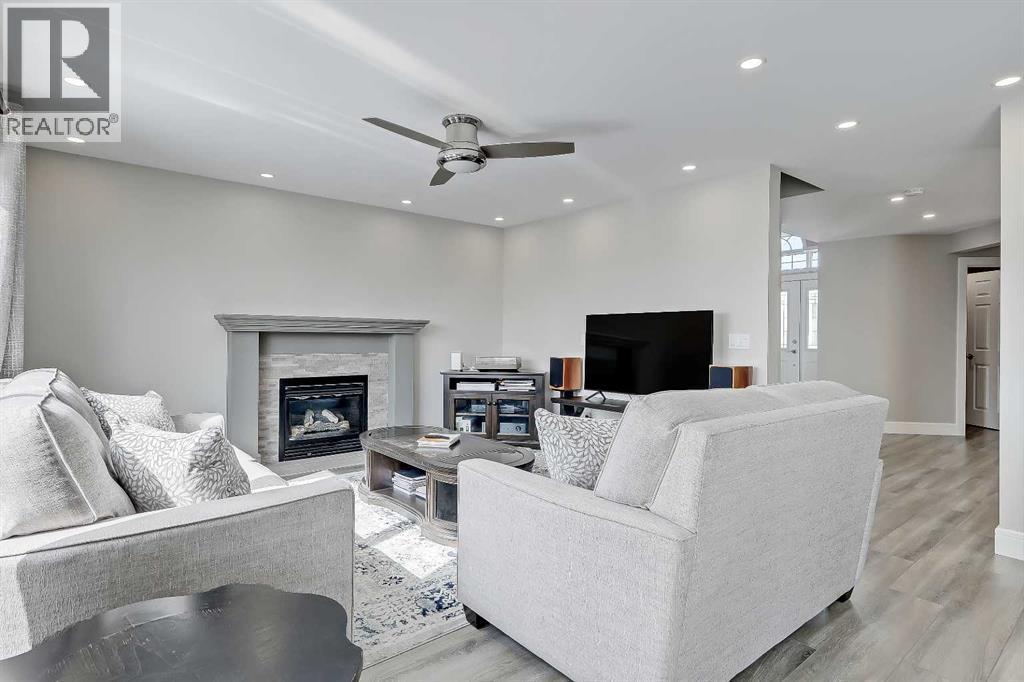 42 Tuscarora Way Nw, Calgary, Alberta  T3L 2G9 - Photo 12 - A2298489