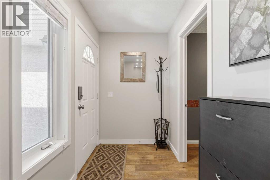 85 Cedarview Mews SW, Calgary, Alberta  T2W 6H8 - Photo 6 - A2298844