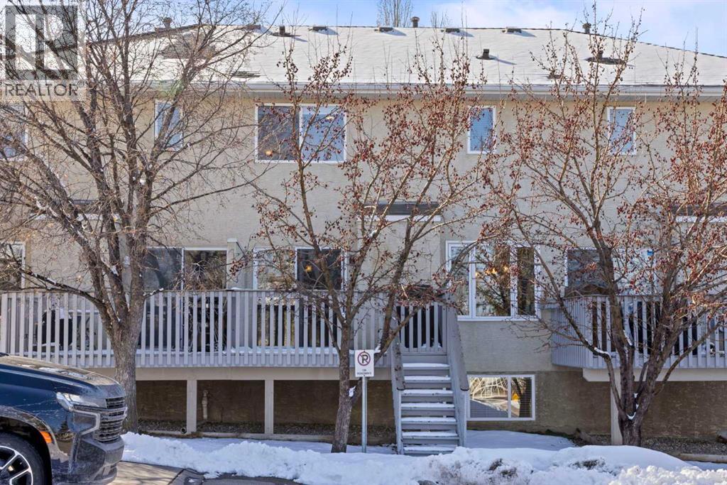 85 Cedarview Mews SW, Calgary, Alberta  T2W 6H8 - Photo 4 - A2298844