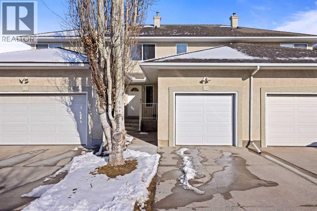 85 Cedarview Mews SW, Calgary, Alberta  T2W 6H8 - Photo 2 - A2298844