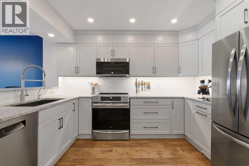 85 Cedarview Mews SW, Calgary, Alberta  T2W 6H8 - Photo 11 - A2298844