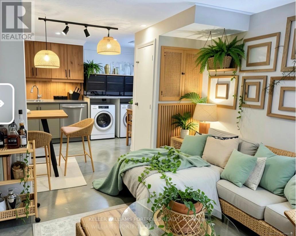 LOWER - 62 NEALON AVENUE, Toronto, Ontario