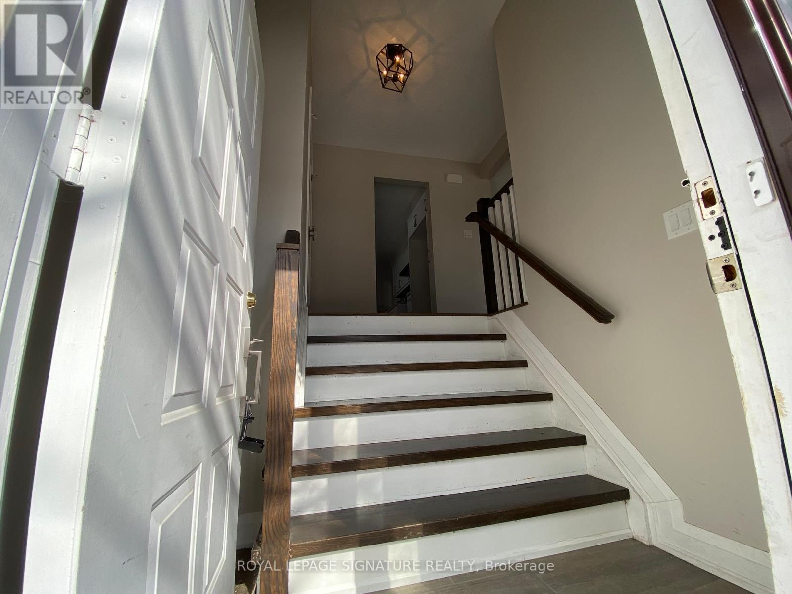 4194 Tea Garden Circle, Mississauga, Ontario  L5B 2W8 - Photo 5 - W12838112