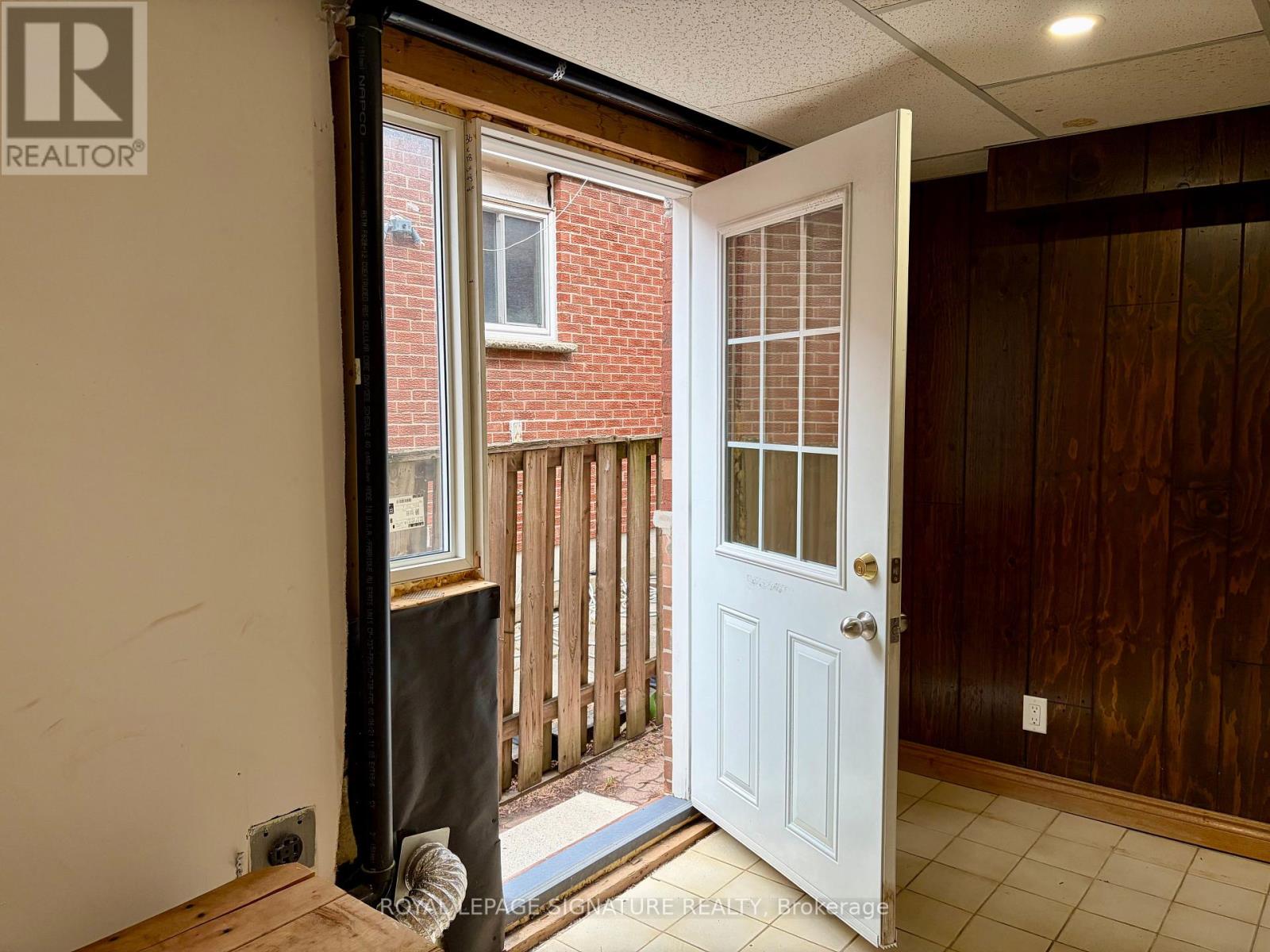 4194 Tea Garden Circle, Mississauga, Ontario  L5B 2W8 - Photo 43 - W12838112