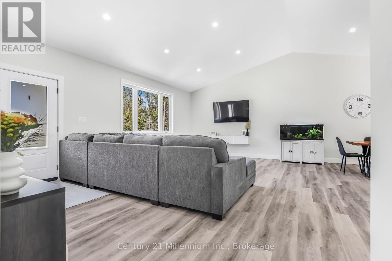 23 Hemlock Road, South Bruce Peninsula, Ontario  N0H 2T0 - Photo 11 - X12957146