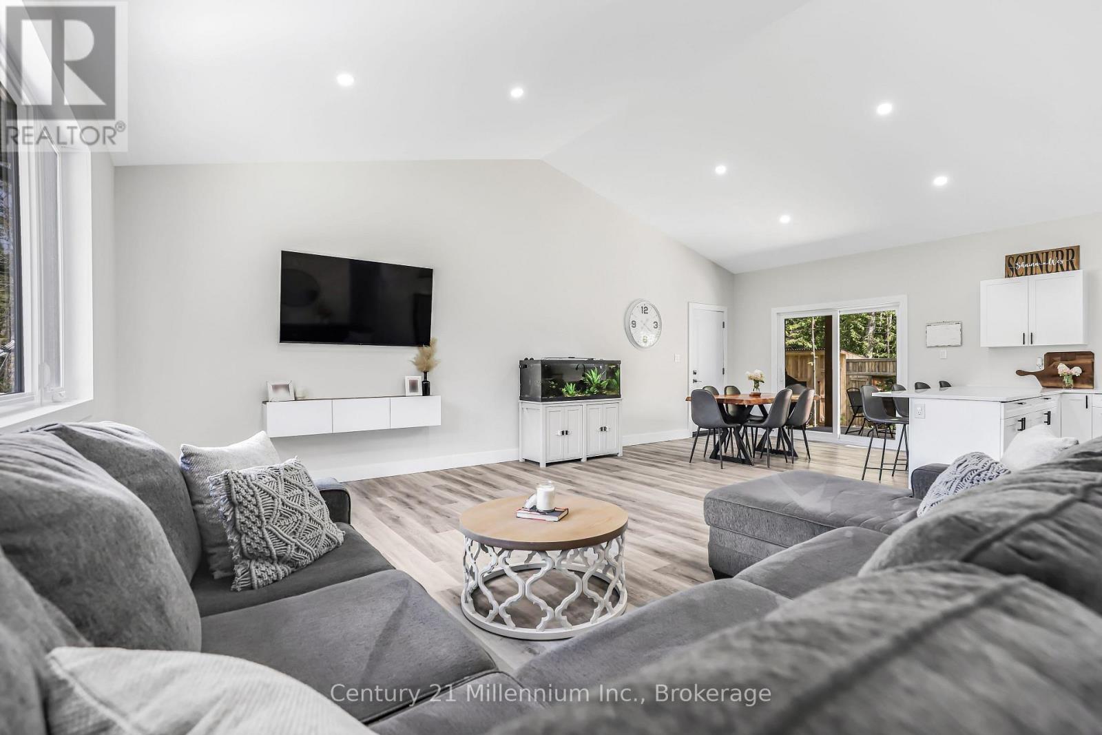 23 Hemlock Road, South Bruce Peninsula, Ontario  N0H 2T0 - Photo 14 - X12957146