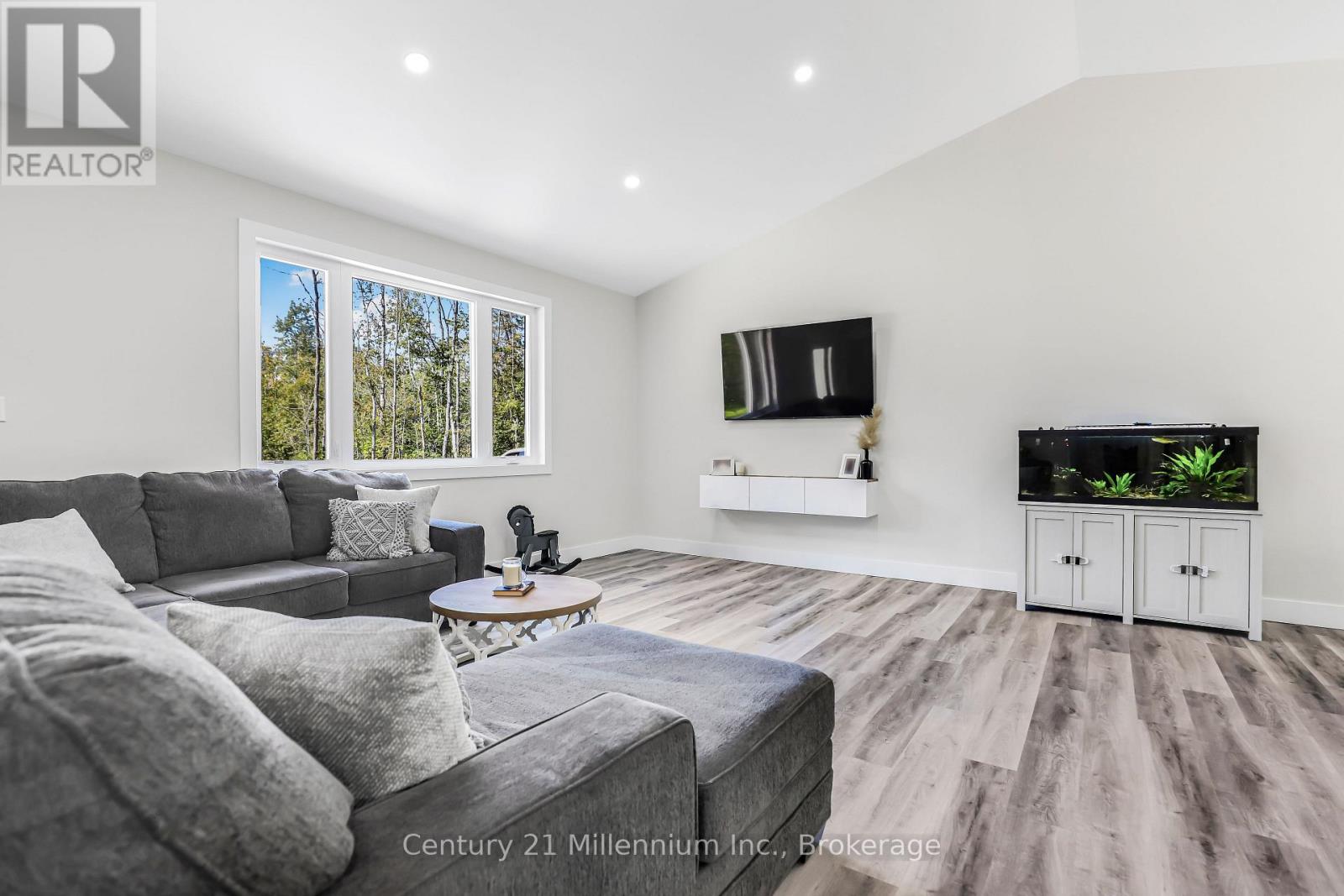 23 Hemlock Road, South Bruce Peninsula, Ontario  N0H 2T0 - Photo 15 - X12957146