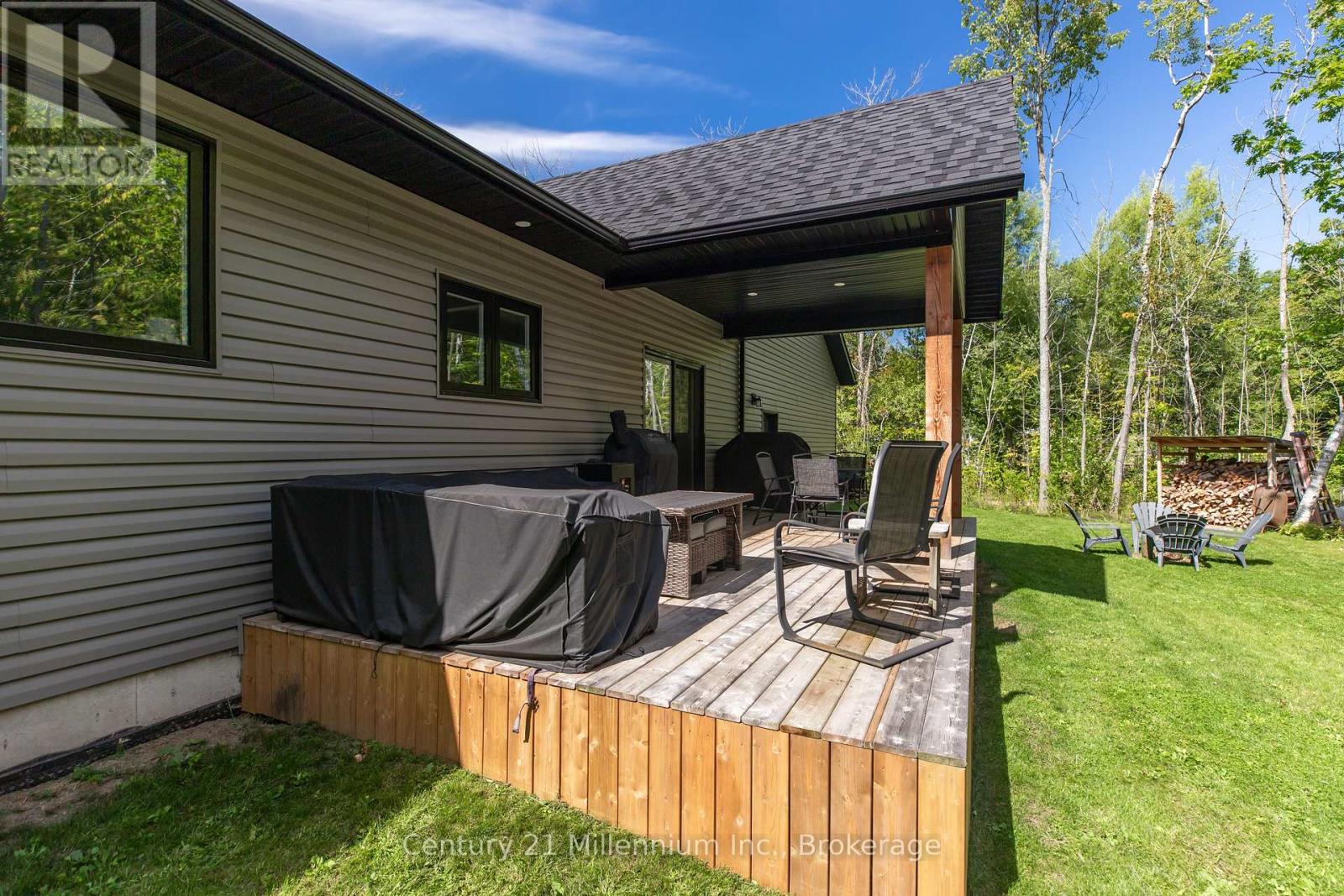 23 Hemlock Road, South Bruce Peninsula, Ontario  N0H 2T0 - Photo 6 - X12957146