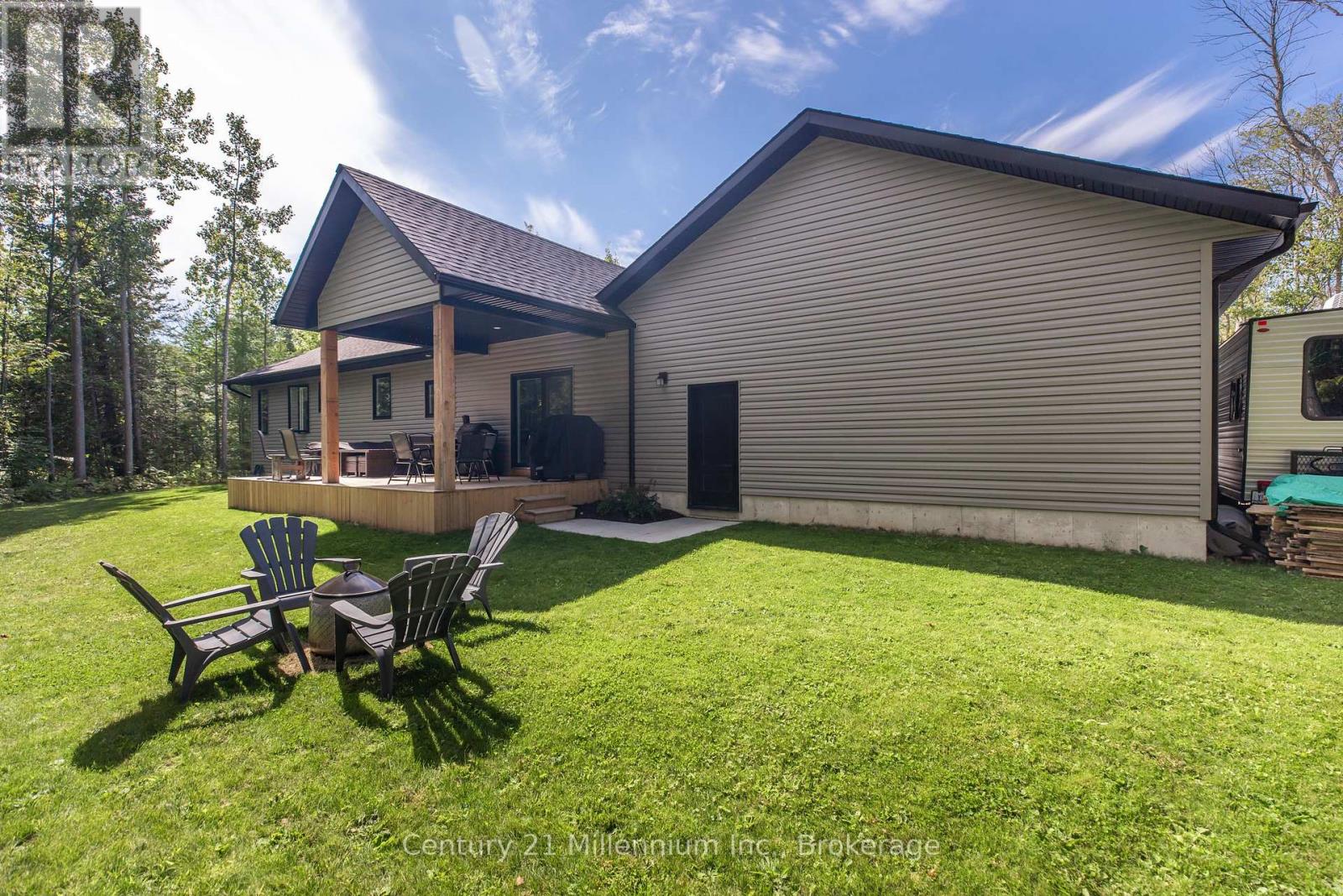 23 Hemlock Road, South Bruce Peninsula, Ontario  N0H 2T0 - Photo 9 - X12957146