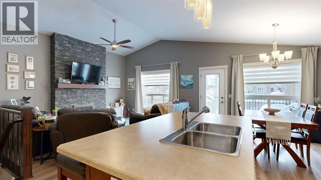 11 Abraham Drive, Whitecourt, Alberta  T7S 0E3 - Photo 12 - A2282462