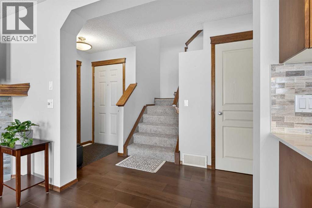 13 Tuscany Vista Crescent Nw, Calgary, Alberta  T3L 2Z9 - Photo 6 - A2296862