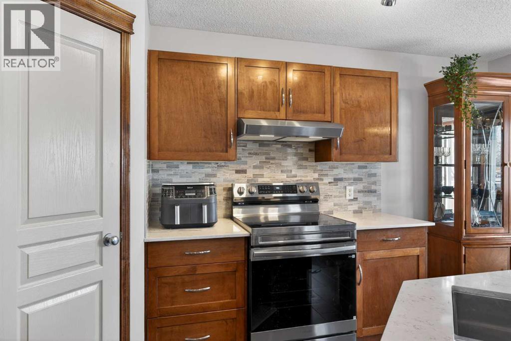 13 Tuscany Vista Crescent Nw, Calgary, Alberta  T3L 2Z9 - Photo 9 - A2296862