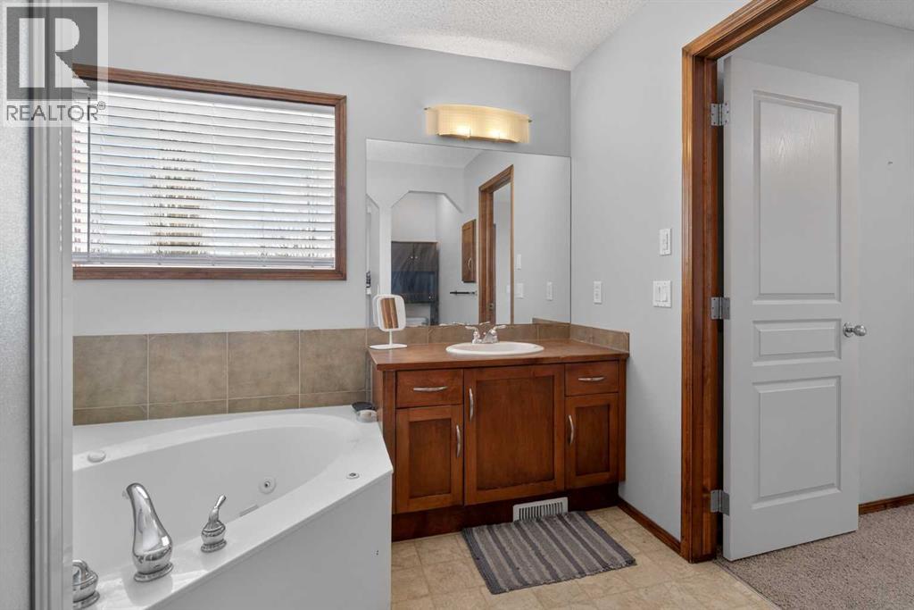 13 Tuscany Vista Crescent Nw, Calgary, Alberta  T3L 2Z9 - Photo 23 - A2296862